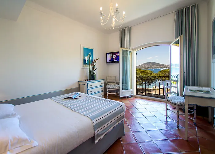 La Bastide Du Port - Hotel De Charme